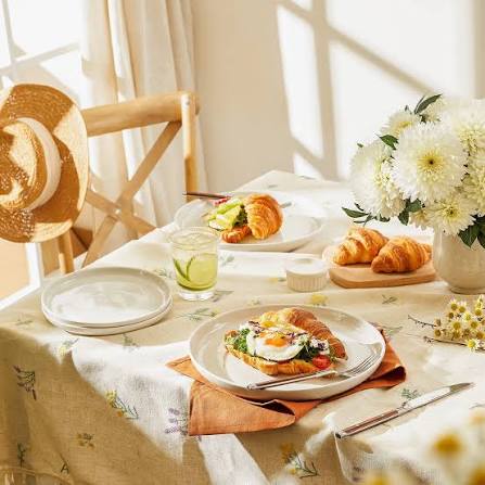 Kleine eettafel dekken: zo creëer je een stijlvolle tafel met weinig ruimte