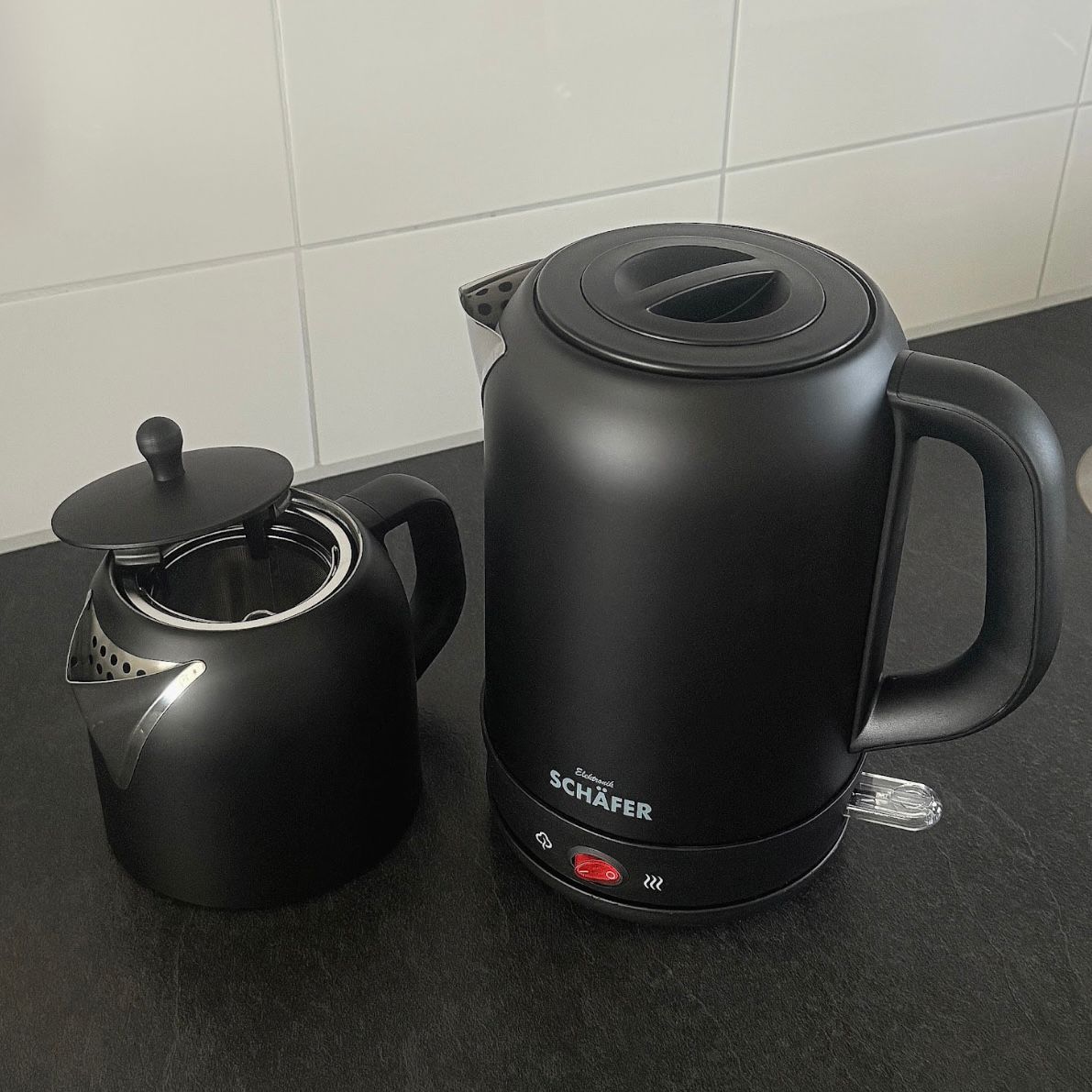Schafer Elektrische Theemaker – Mat Zwart | 2-in-1 Schafer Elektrische Theemaker – Mat Zwart | 2-in-1